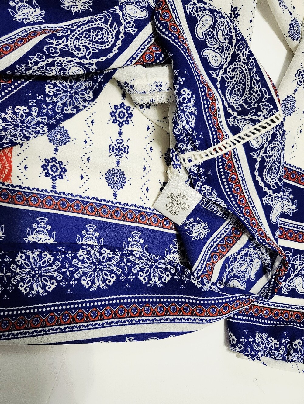 Design Lab Lord & Taylor White Boho Blouse with Navy & Red Print size M - Picture 12 of 13